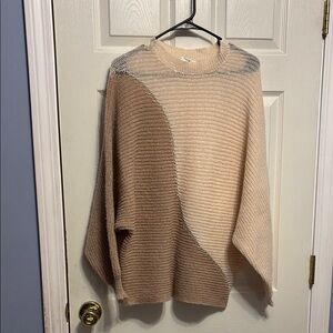 Women's Tan & Ivory Dolman Sleeve Sweater